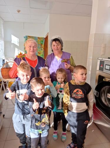 128e078e-a4fa-48d3-9379-e69bb304e171