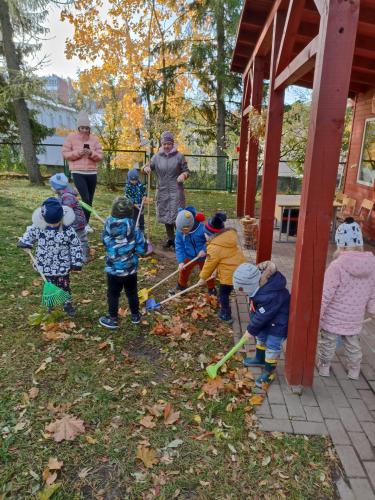 c3fa2dd9-c803-4ecb-9cd1-1a05c072912e