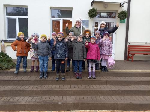 Labdarības akcija "Sasildīsim sirsniņas" sociālajā aprūpes centrā "Pilcene"